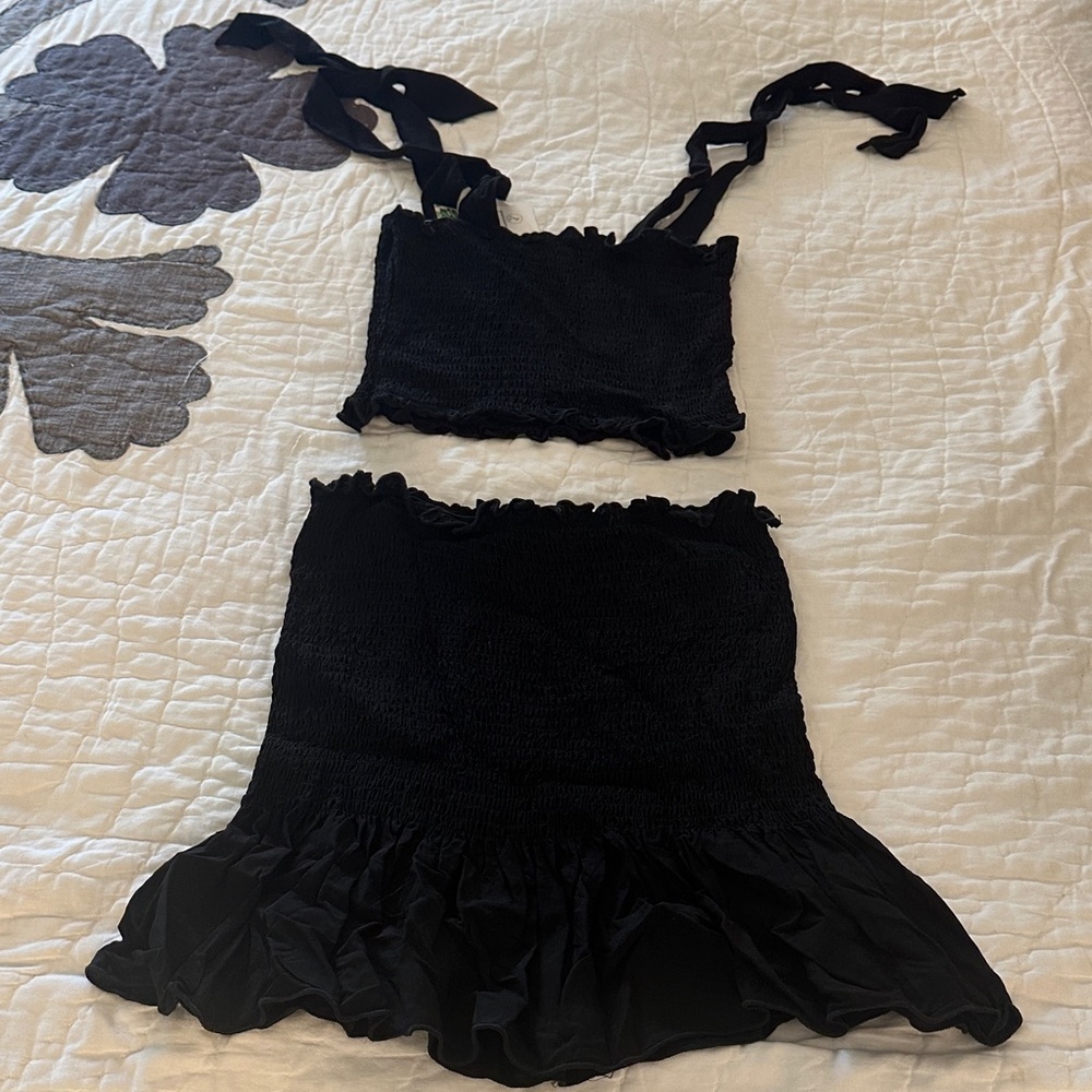 Zara Black Ruffled Top